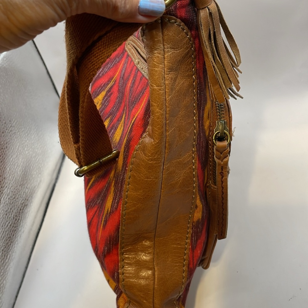 BNWOT The Sak crossbody purse (000235) - Picture 6 of 15